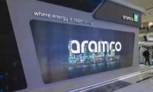 Perusahaan minyak dan gas milik negara, seperti Aramco dari Arab Saudi, bertanggung jawab atas lebih dari setengah produksi bahan bakar fosil global. Gambar: Shutterstock