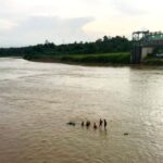 Tradisi yang Terancam Hilang di Sungai Lematang