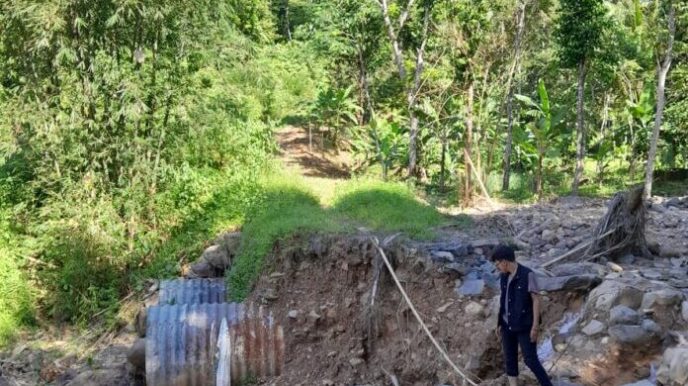 Bekas pipa di lokasi rencana geothermal di Padarincang, Kabupaten Serang (Foto: Aris Eka Arsana)